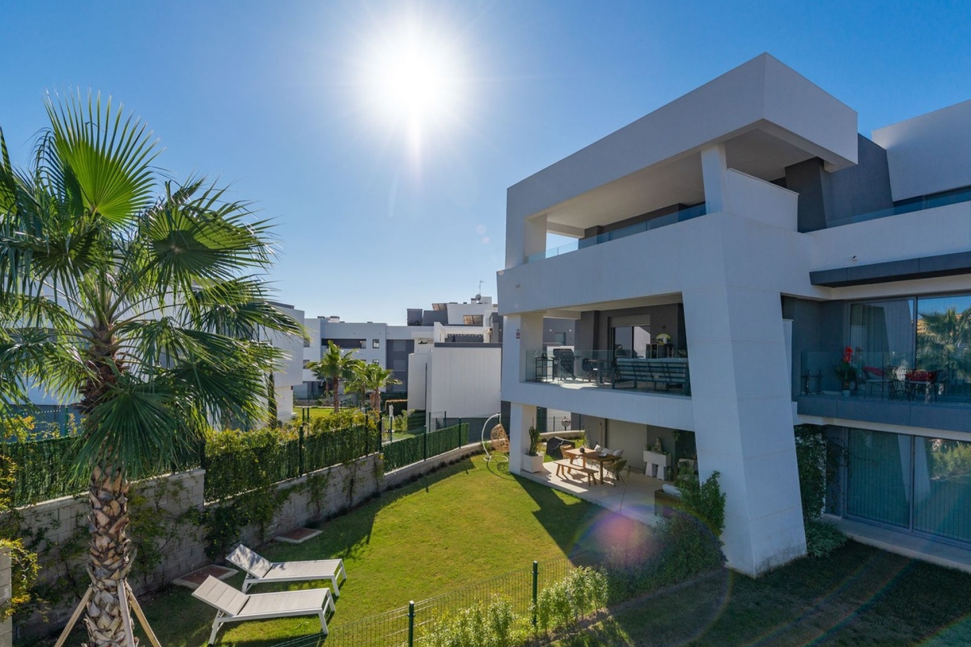 Resale - apartment - Estepona - Selwo