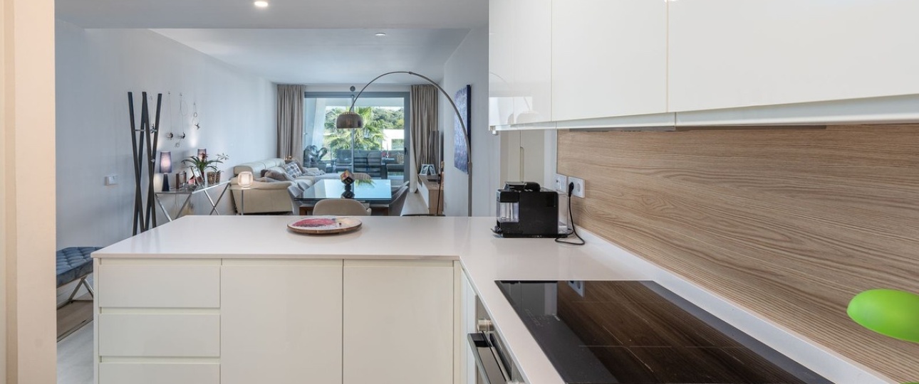 Resale - apartment - Estepona - Selwo