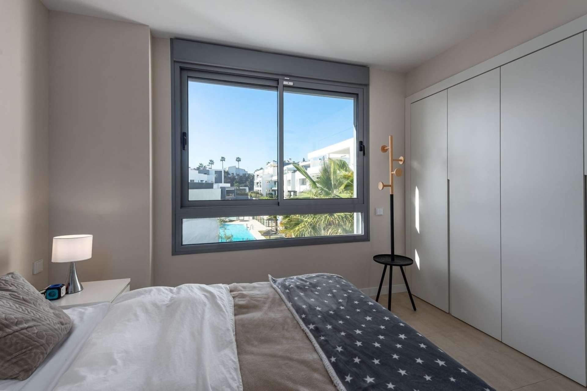 Resale - apartment - Estepona - Selwo