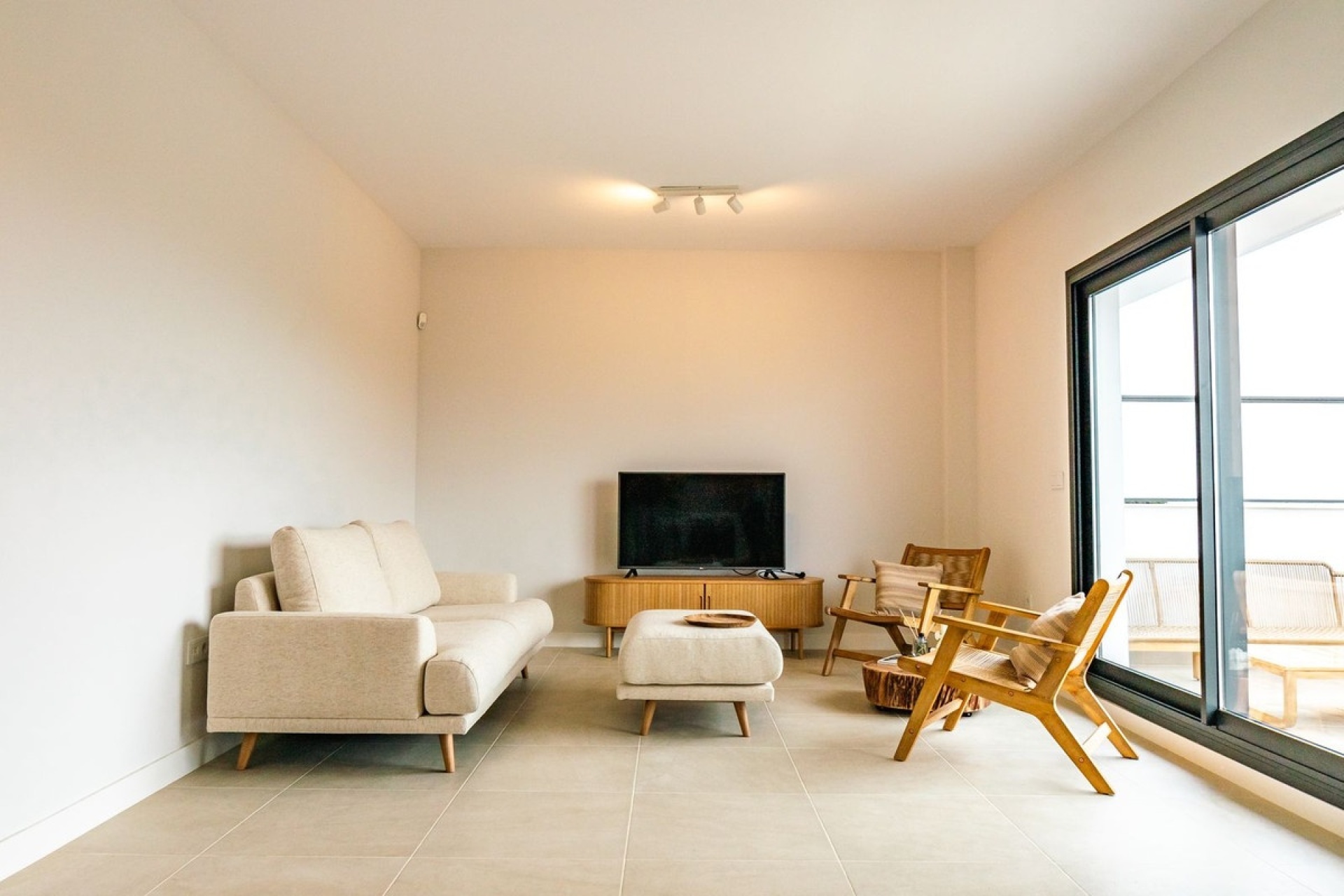 Resale - apartment - Estepona - Selwo