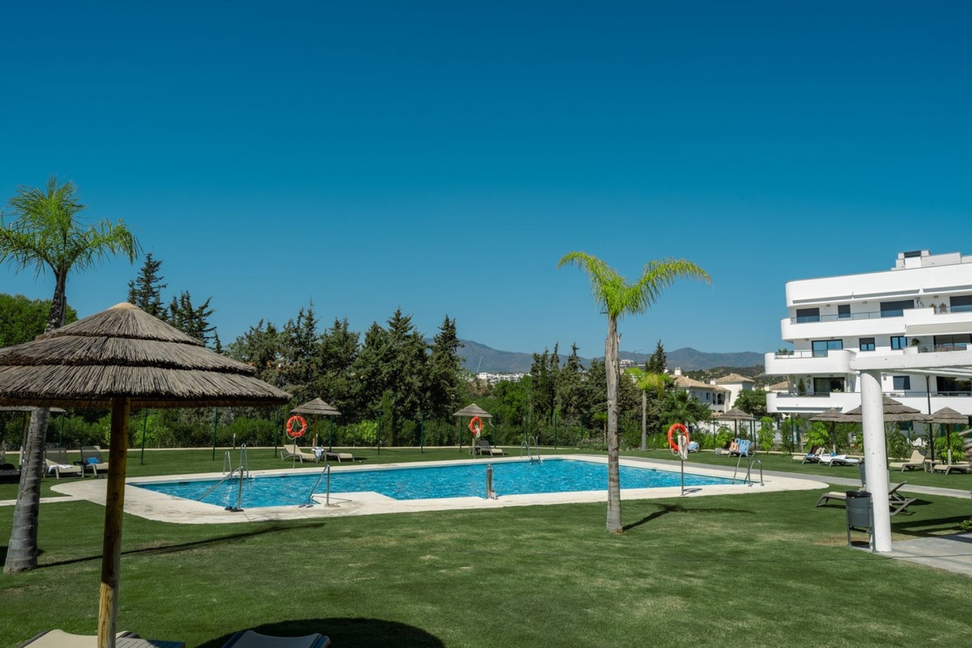 Resale - apartment - Estepona - Selwo