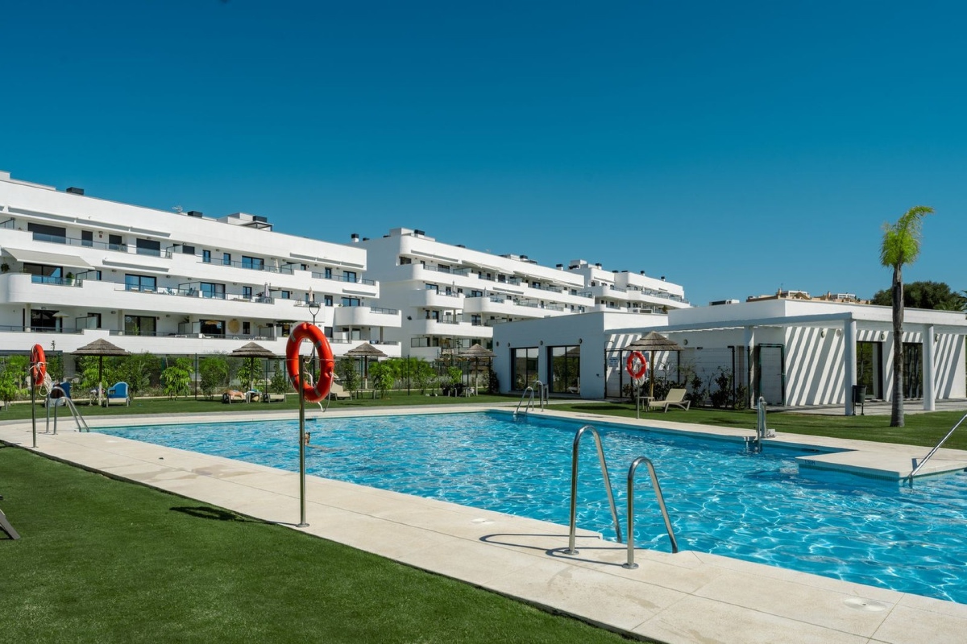 Resale - apartment - Estepona - Selwo