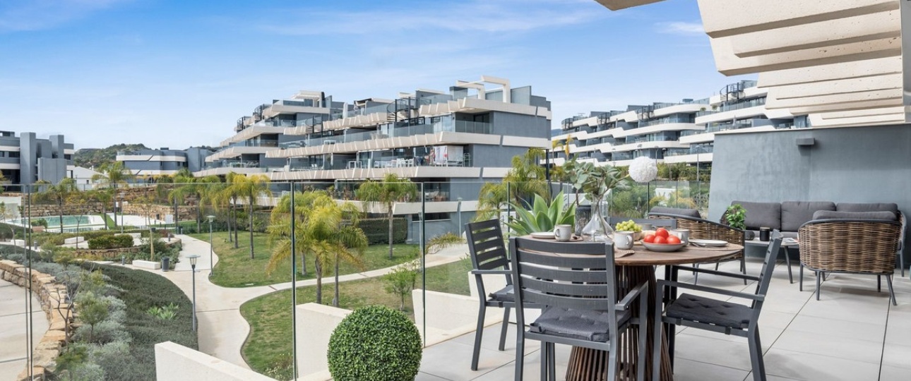 Resale - apartment - Estepona - Selwo