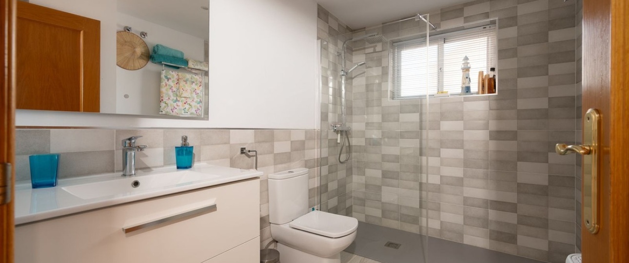 Resale - apartment - Estepona - Selwo