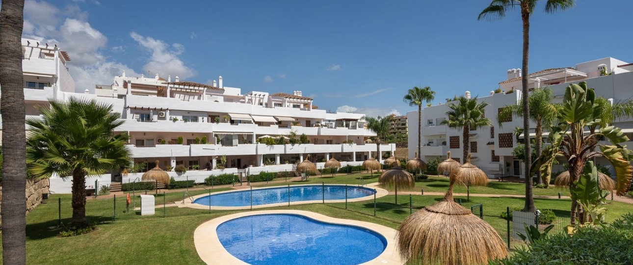 Resale - apartment - Estepona - Selwo