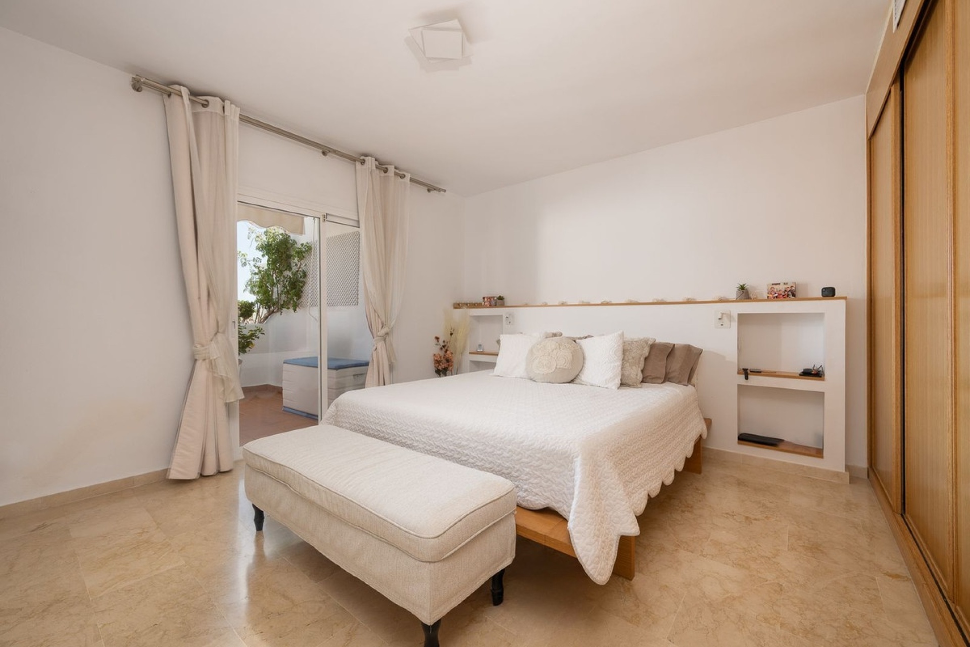 Resale - apartment - Estepona - Selwo
