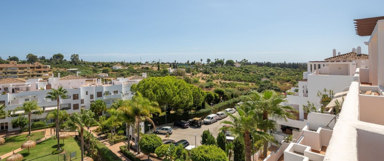 Resale - apartment - Estepona - Selwo
