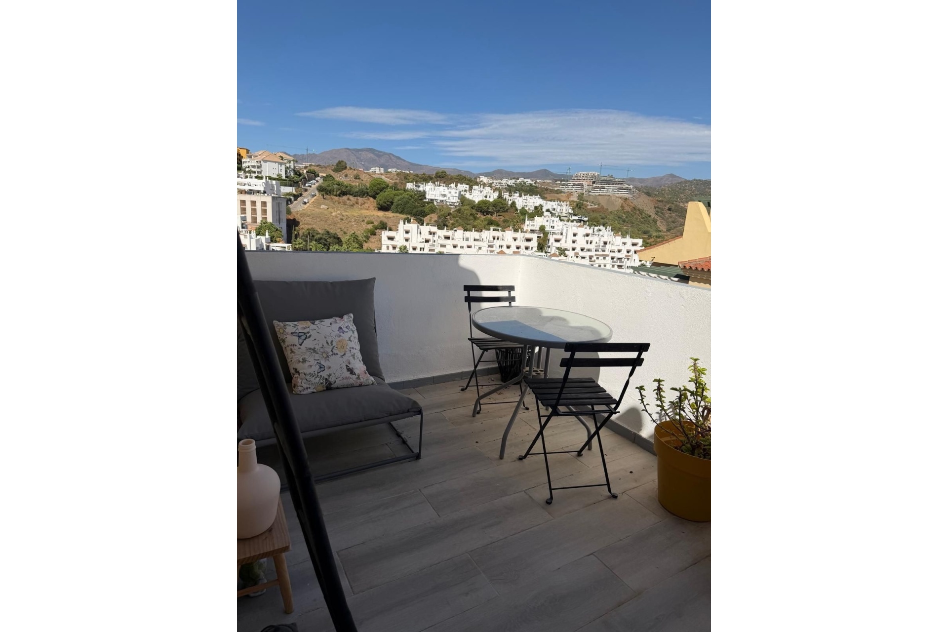 Resale - apartment - Estepona - Selwo