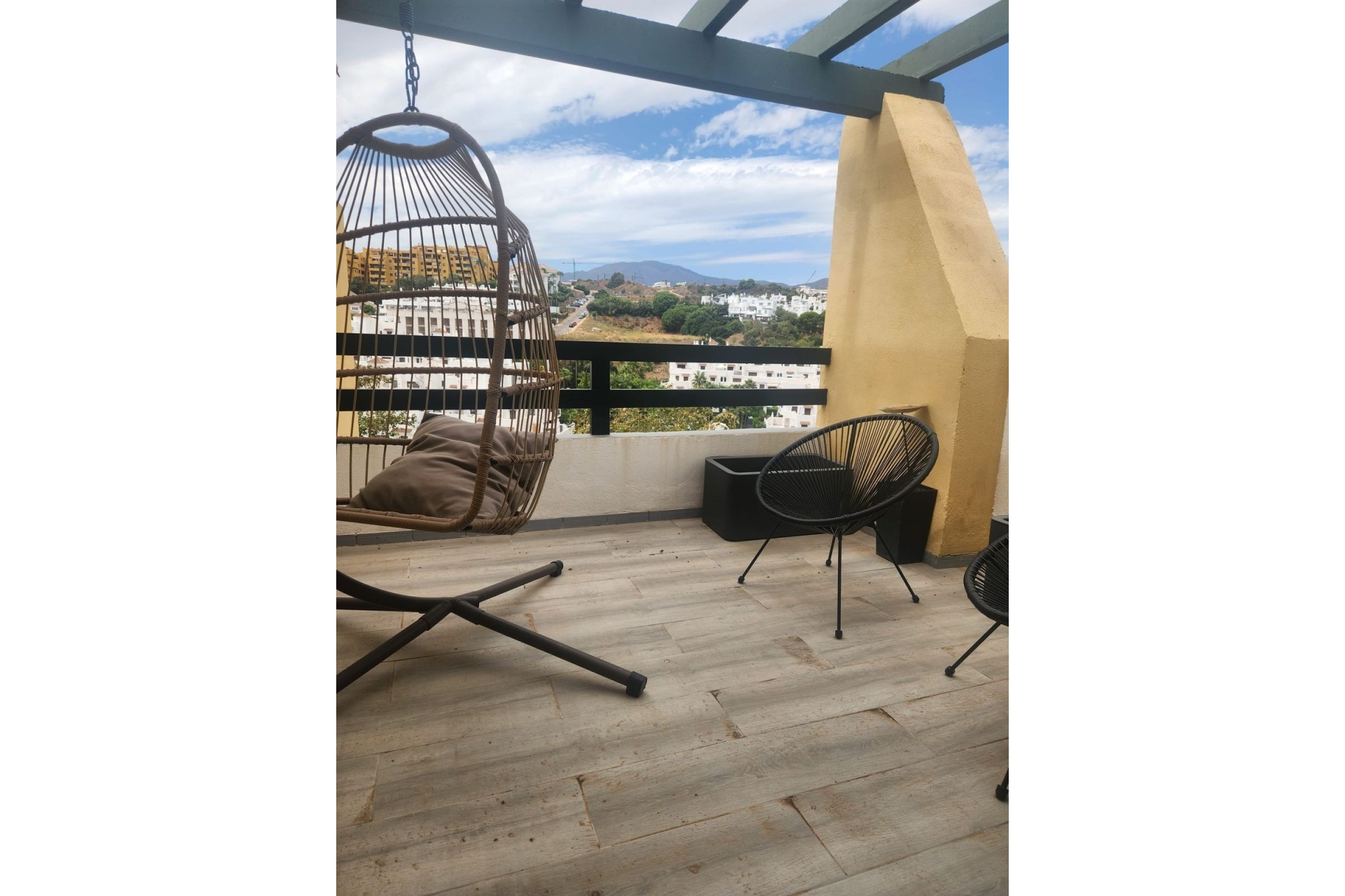 Resale - apartment - Estepona - Selwo