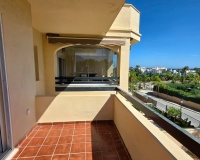 Resale - apartment - Estepona - Selwo