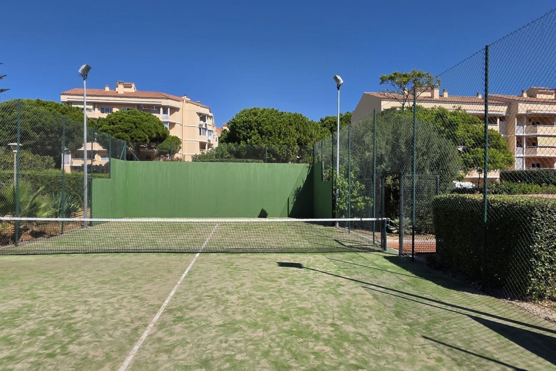 Resale - apartment - Estepona - Selwo