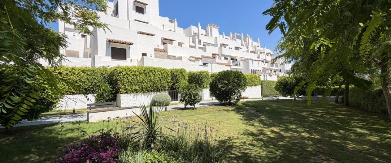 Resale - apartment - Estepona - Selwo