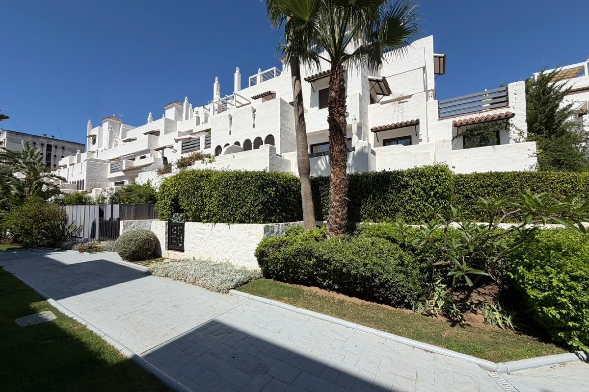 Resale - apartment - Estepona - Selwo