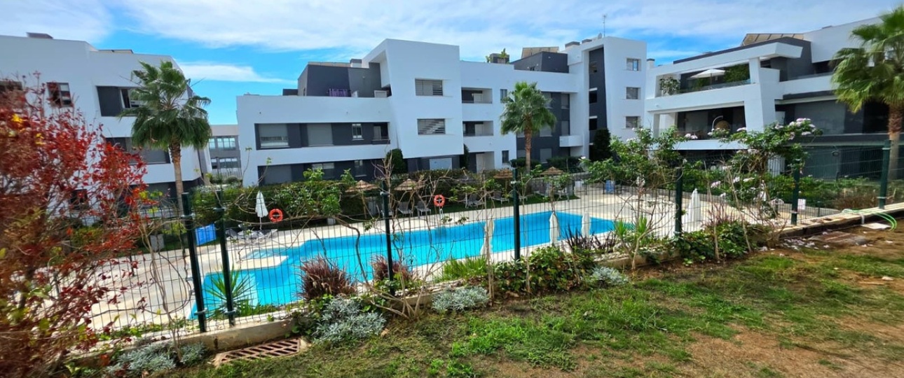 Resale - apartment - Estepona - Selwo