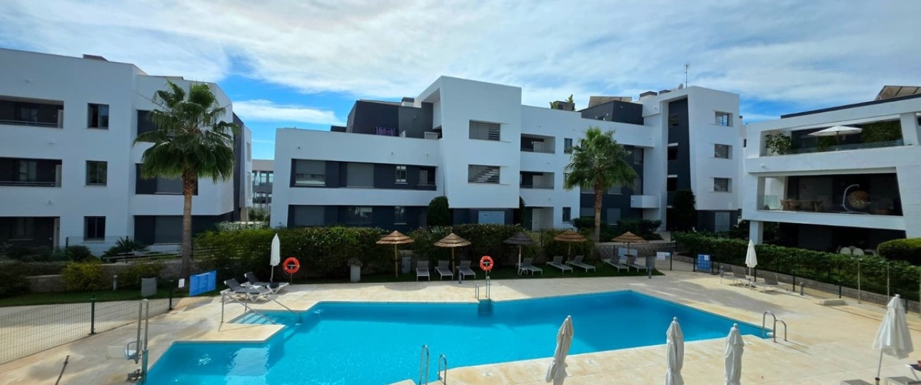 Resale - apartment - Estepona - Selwo
