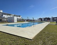 Resale - apartment - Estepona - Valle Romano
