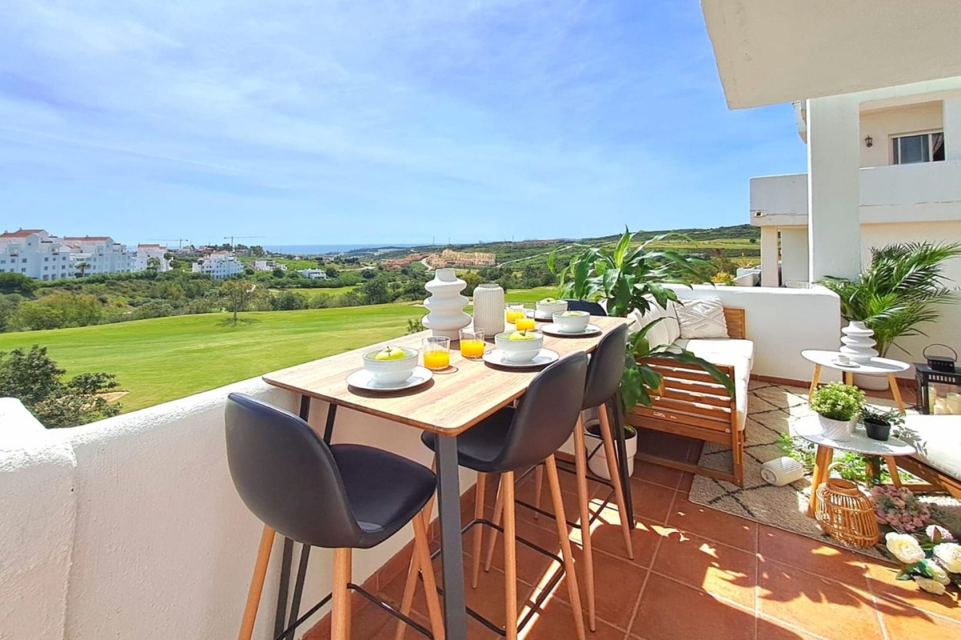 Resale - apartment - Estepona - Valle Romano