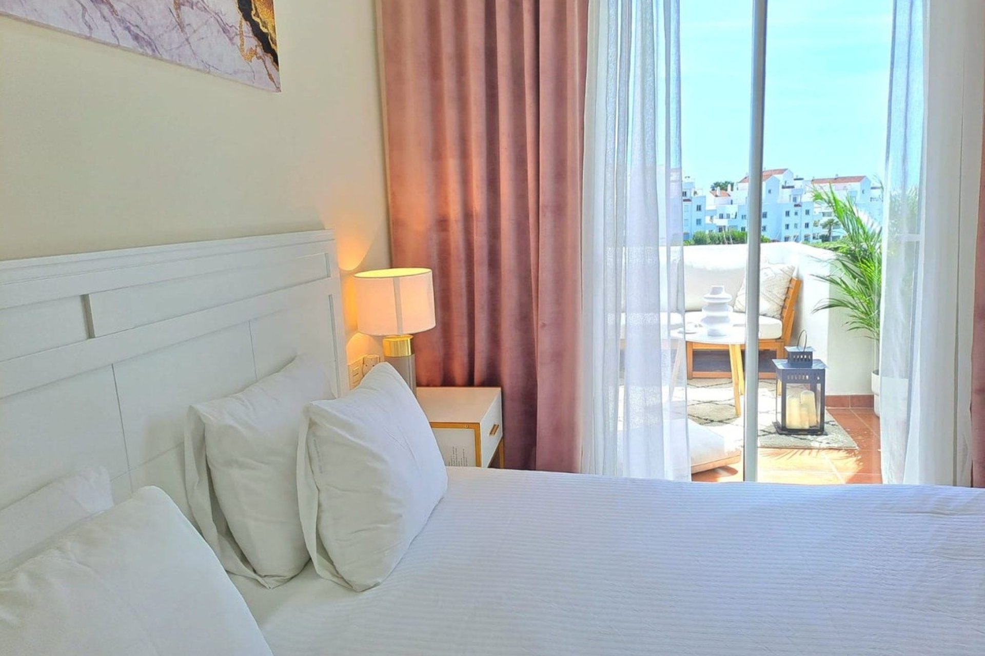 Resale - apartment - Estepona - Valle Romano