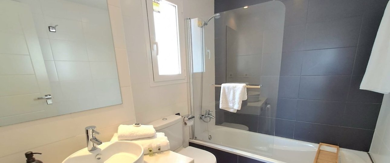 Resale - apartment - Estepona - Valle Romano
