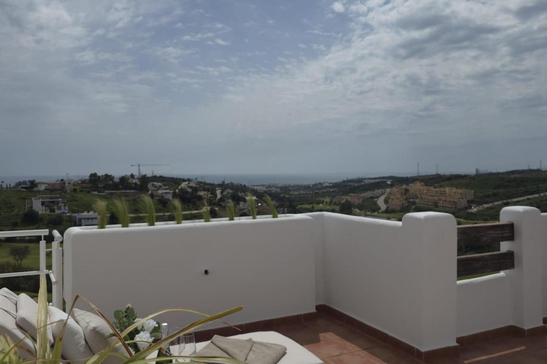 Resale - apartment - Estepona - Valle Romano