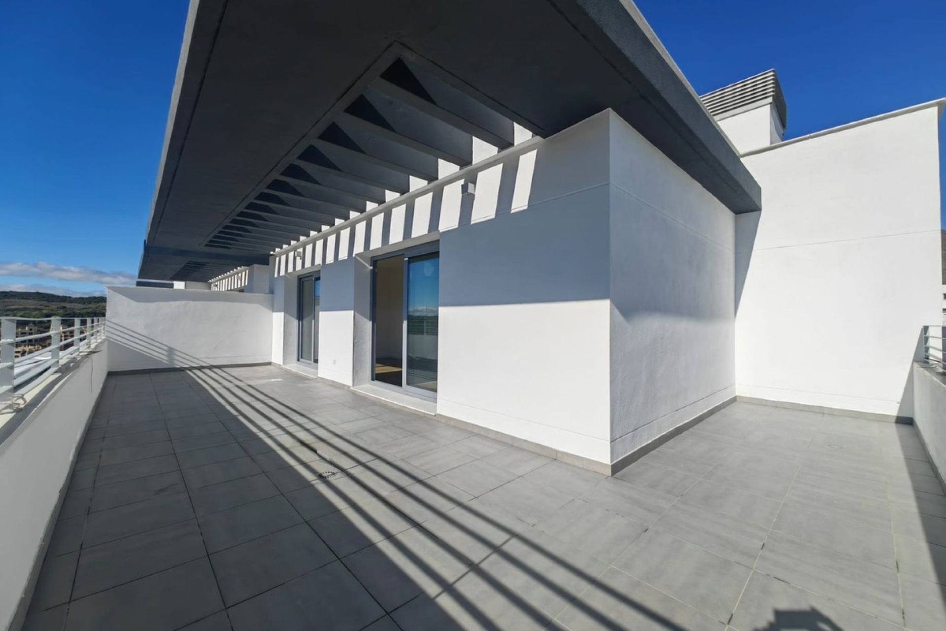 Resale - apartment - Estepona - Valle Romano