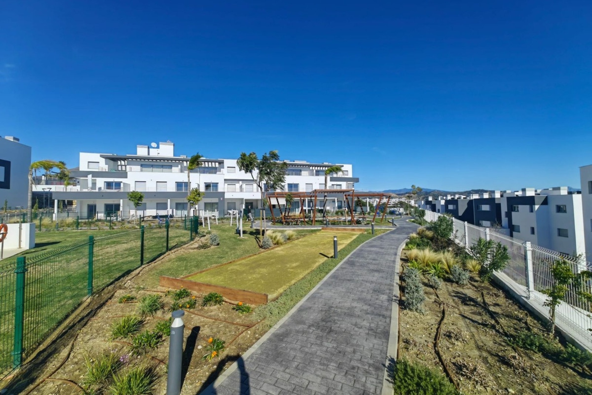 Resale - apartment - Estepona - Valle Romano