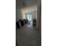 Resale - apartment - Estepona - Valle Romano