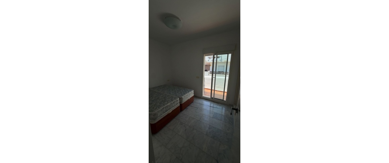 Resale - apartment - Estepona - Valle Romano