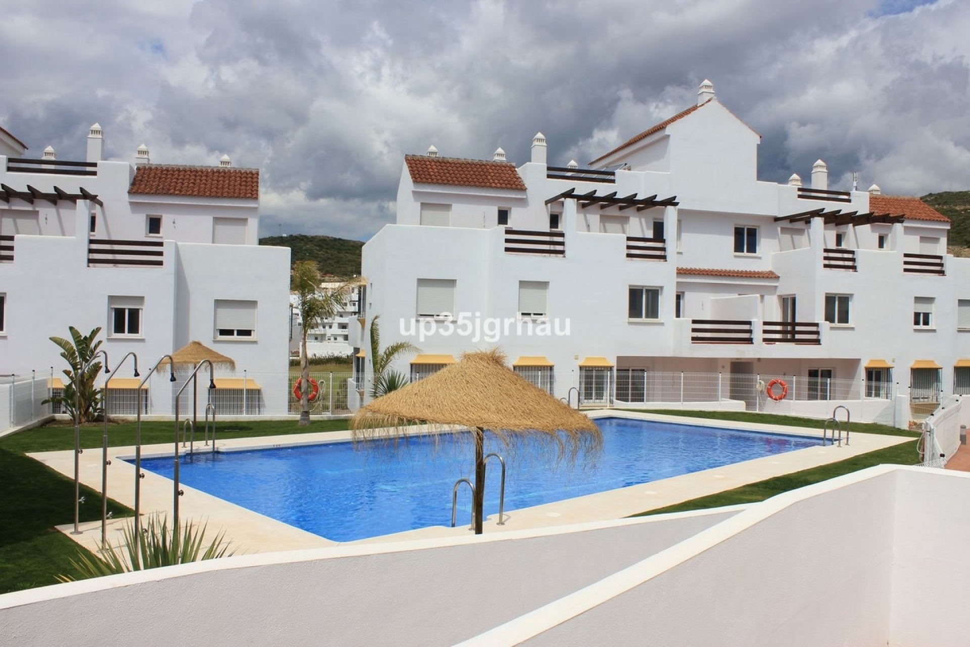Resale - apartment - Estepona - Valle Romano
