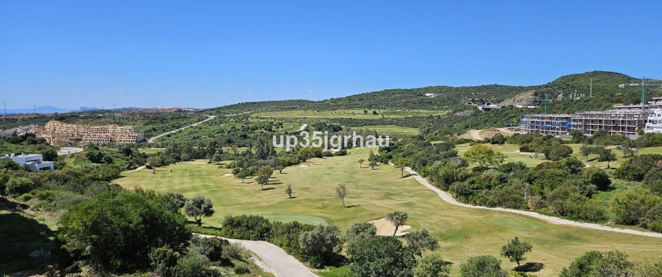 Resale - apartment - Estepona - Valle Romano