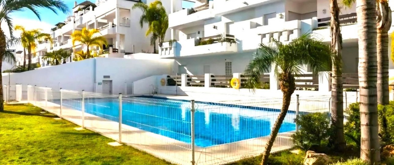 Resale - apartment - Estepona - Valle Romano