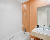 Resale - apartment - Estepona - Valle Romano