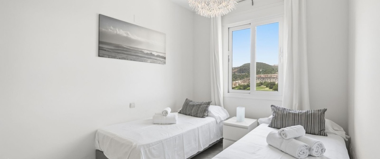Resale - apartment - Estepona - Valle Romano