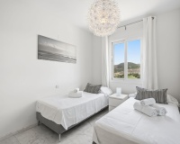 Resale - apartment - Estepona - Valle Romano