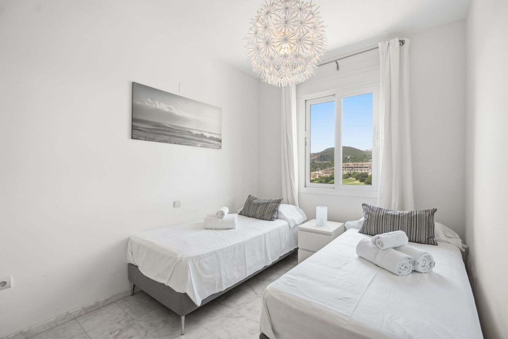 Resale - apartment - Estepona - Valle Romano