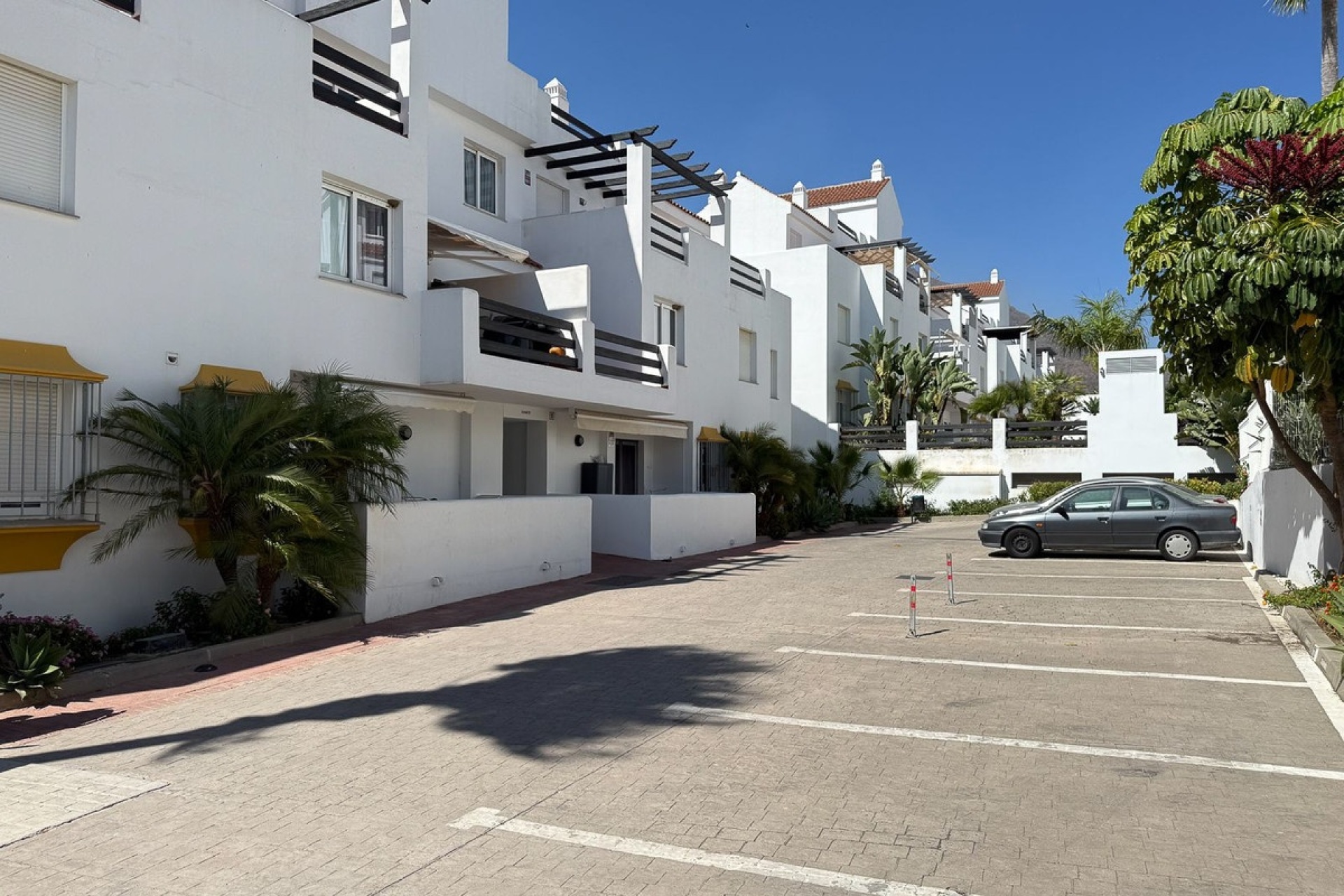 Resale - apartment - Estepona - Valle Romano
