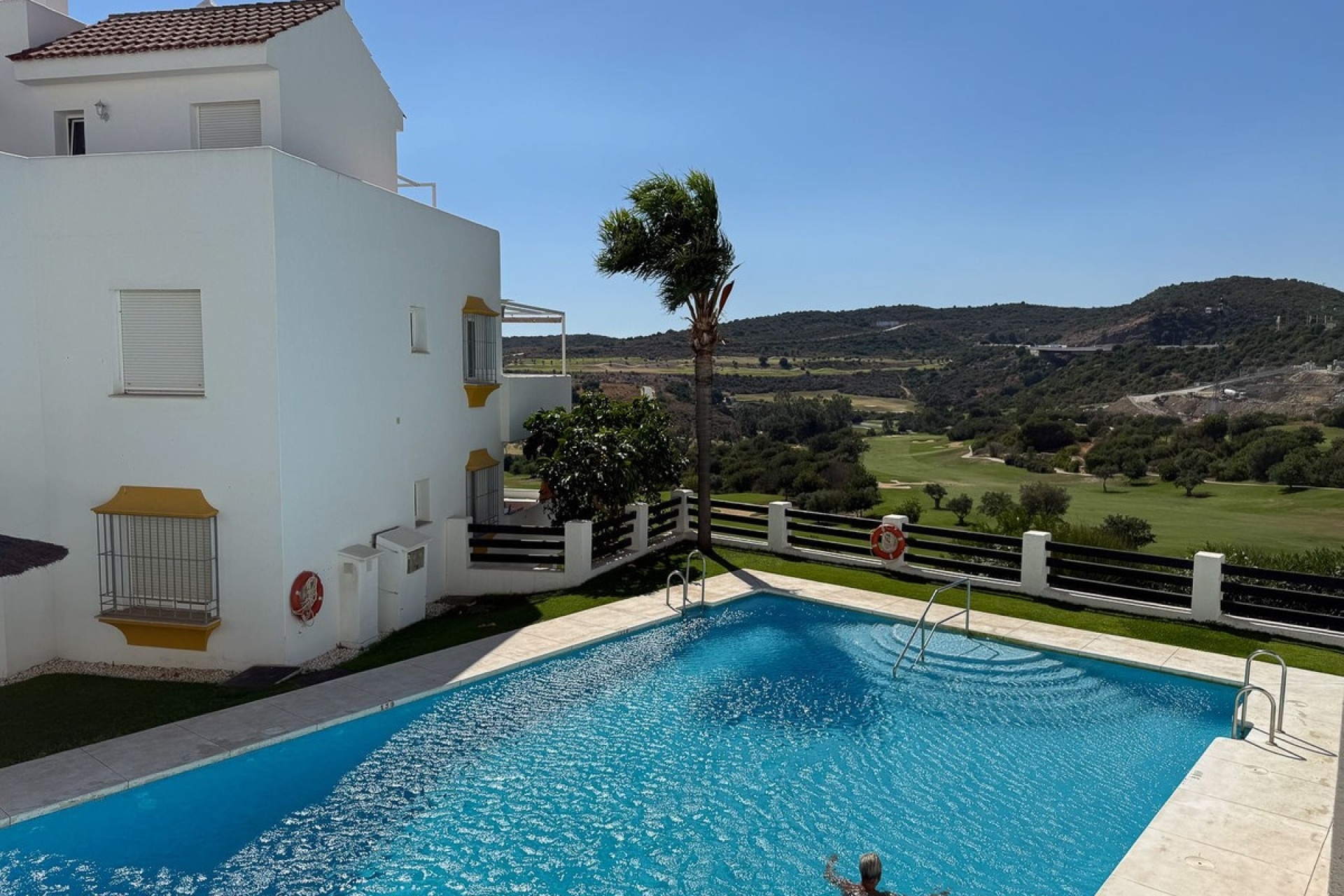 Resale - apartment - Estepona - Valle Romano