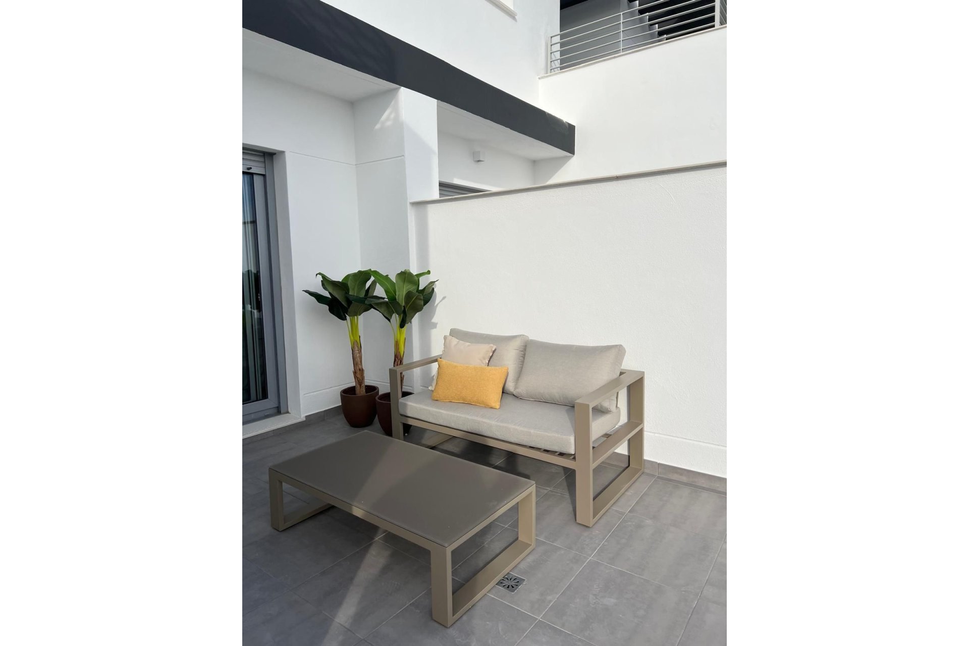 Resale - apartment - Estepona - Valle Romano
