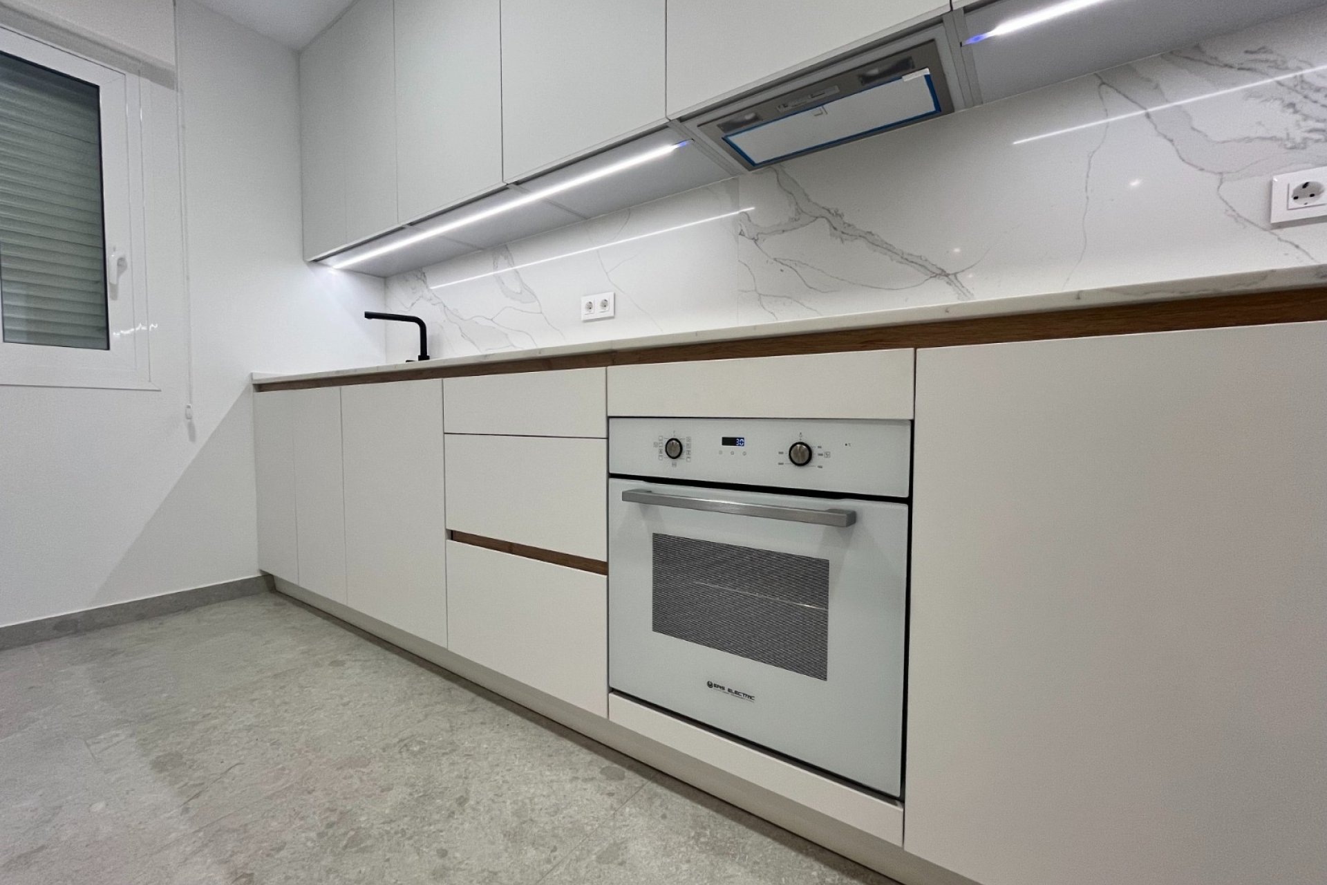 Resale - Apartment / flat - Torrevieja - Nueva Torrevieja - Aguas Nuevas