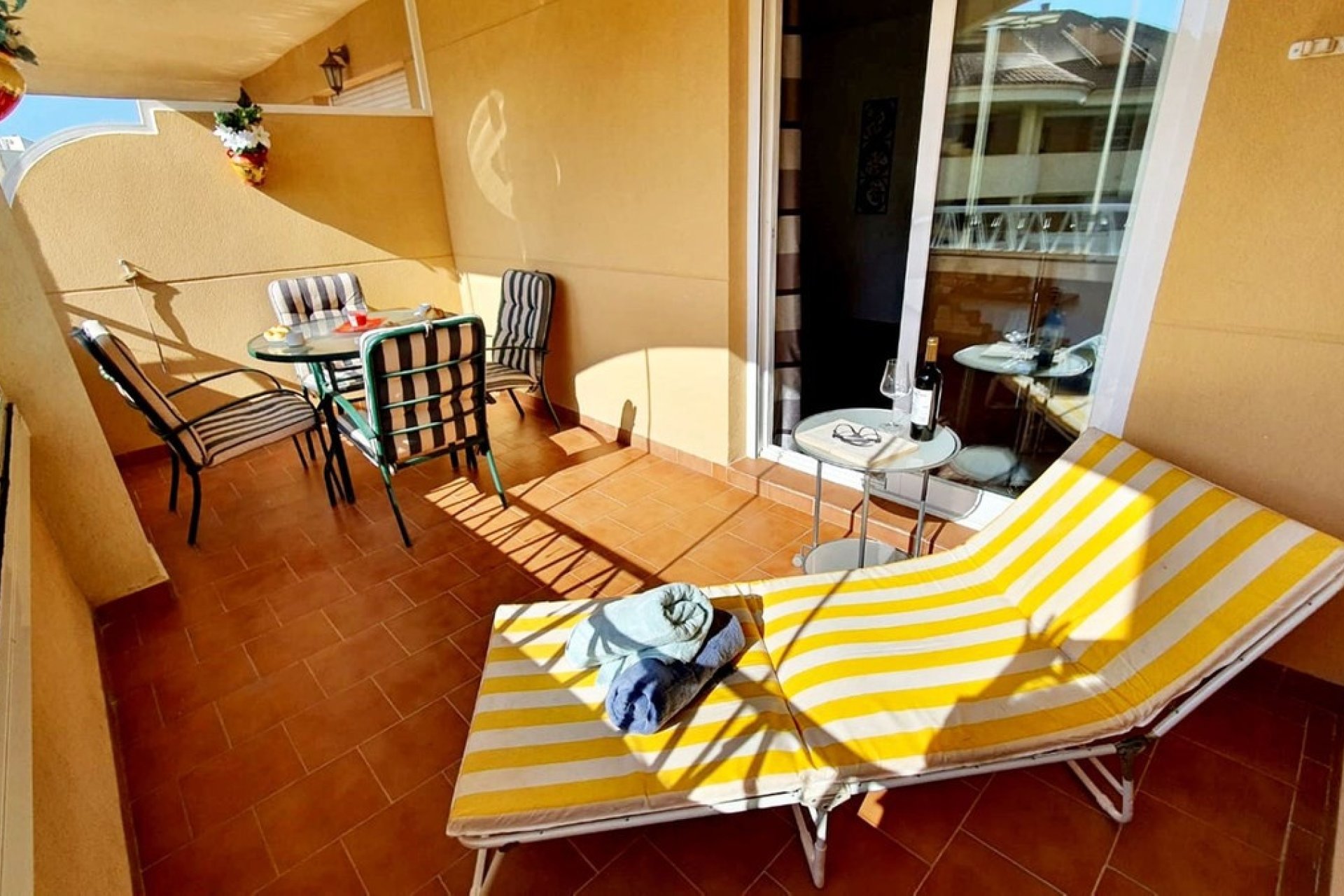 Resale - apartment - Fuengirola - Carvajal