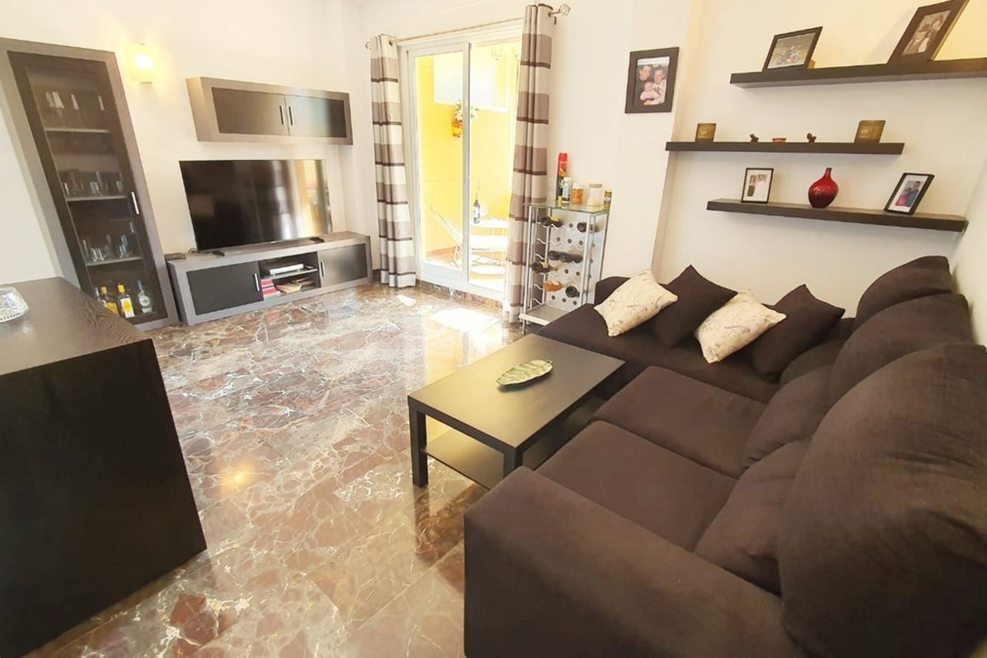 Resale - apartment - Fuengirola - Carvajal