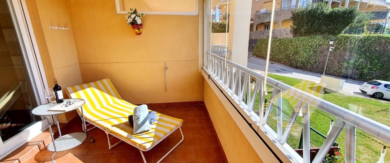 Resale - apartment - Fuengirola - Carvajal