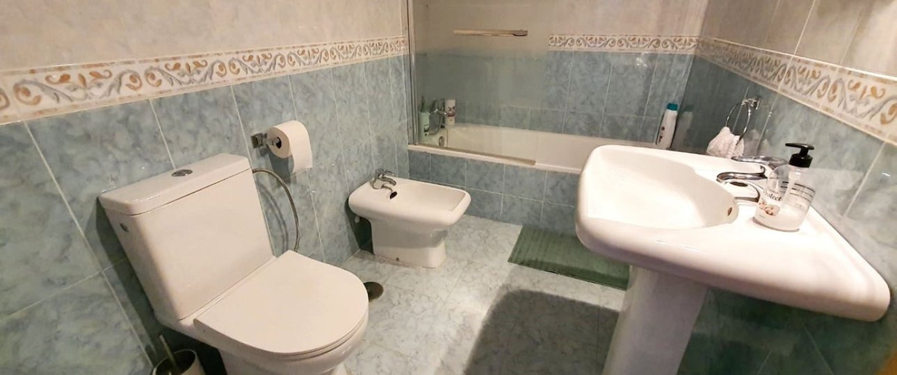 Resale - apartment - Fuengirola - Carvajal