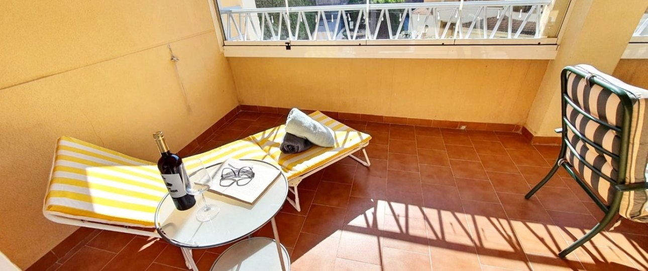Resale - apartment - Fuengirola - Carvajal