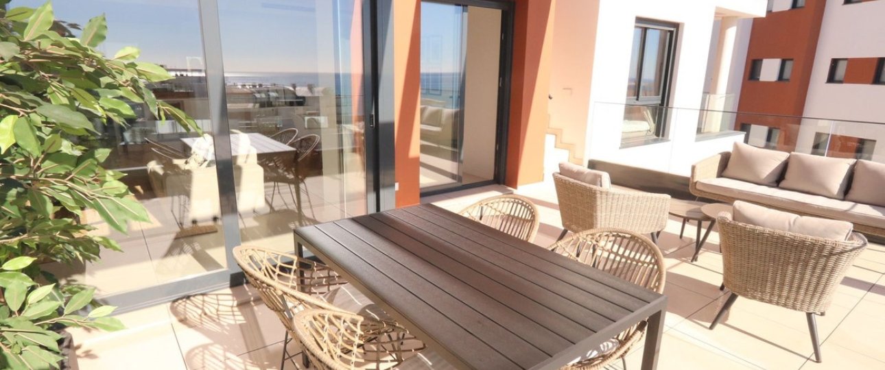 Resale - apartment - Fuengirola - Carvajal