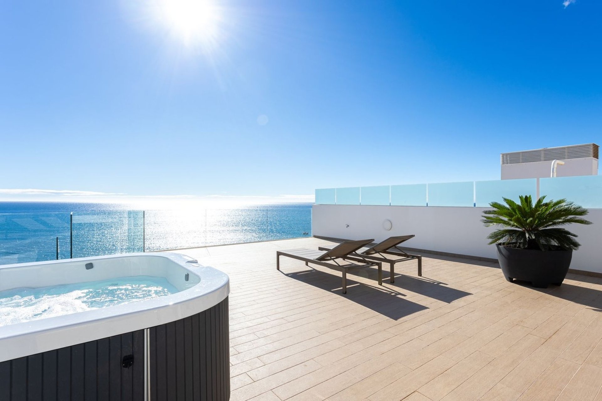 Resale - apartment - Fuengirola - Carvajal