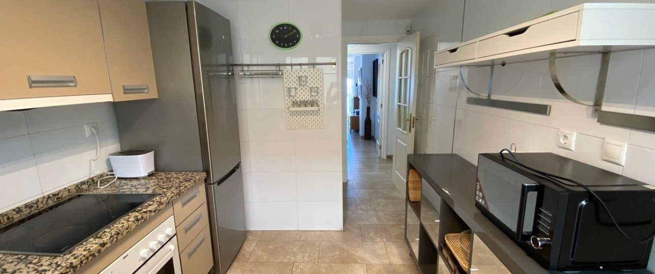 Resale - apartment - Fuengirola - Carvajal