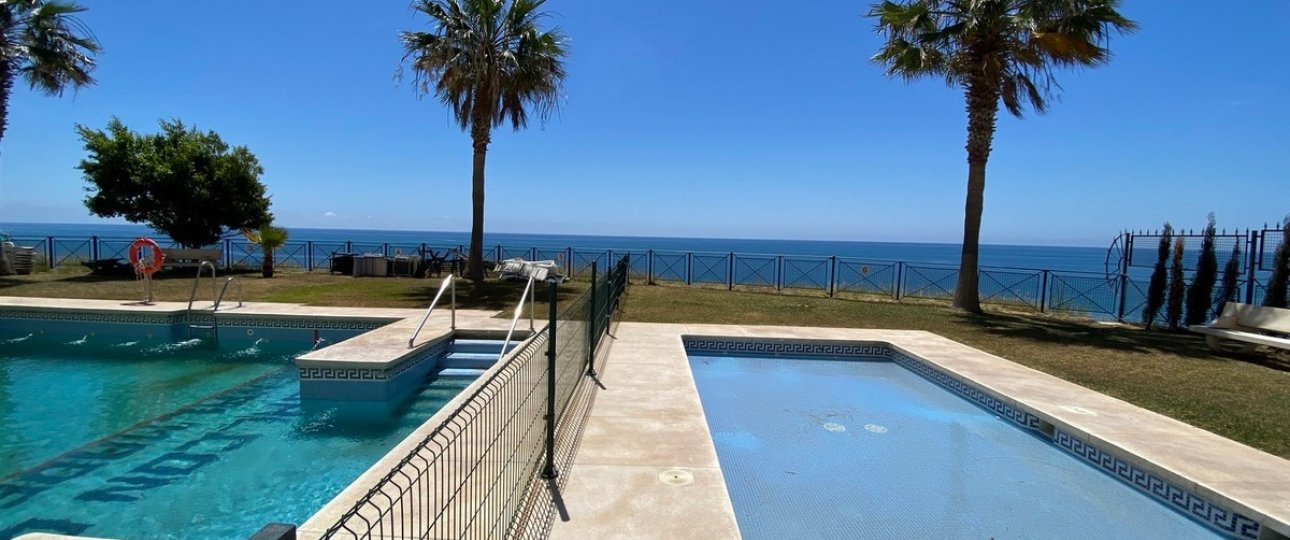 Resale - apartment - Fuengirola - Carvajal
