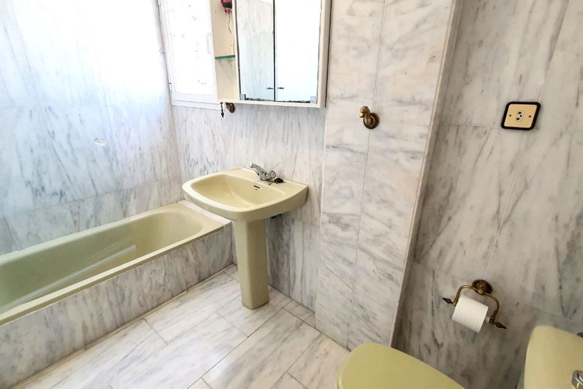 Resale - apartment - Fuengirola - Fuengirola Centro