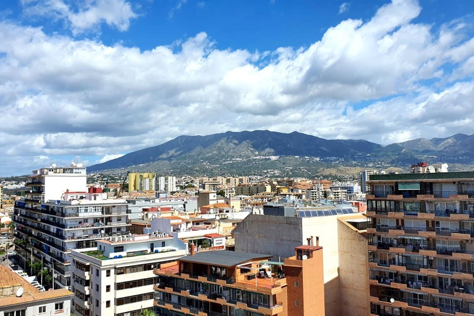 Resale - apartment - Fuengirola - Fuengirola Centro